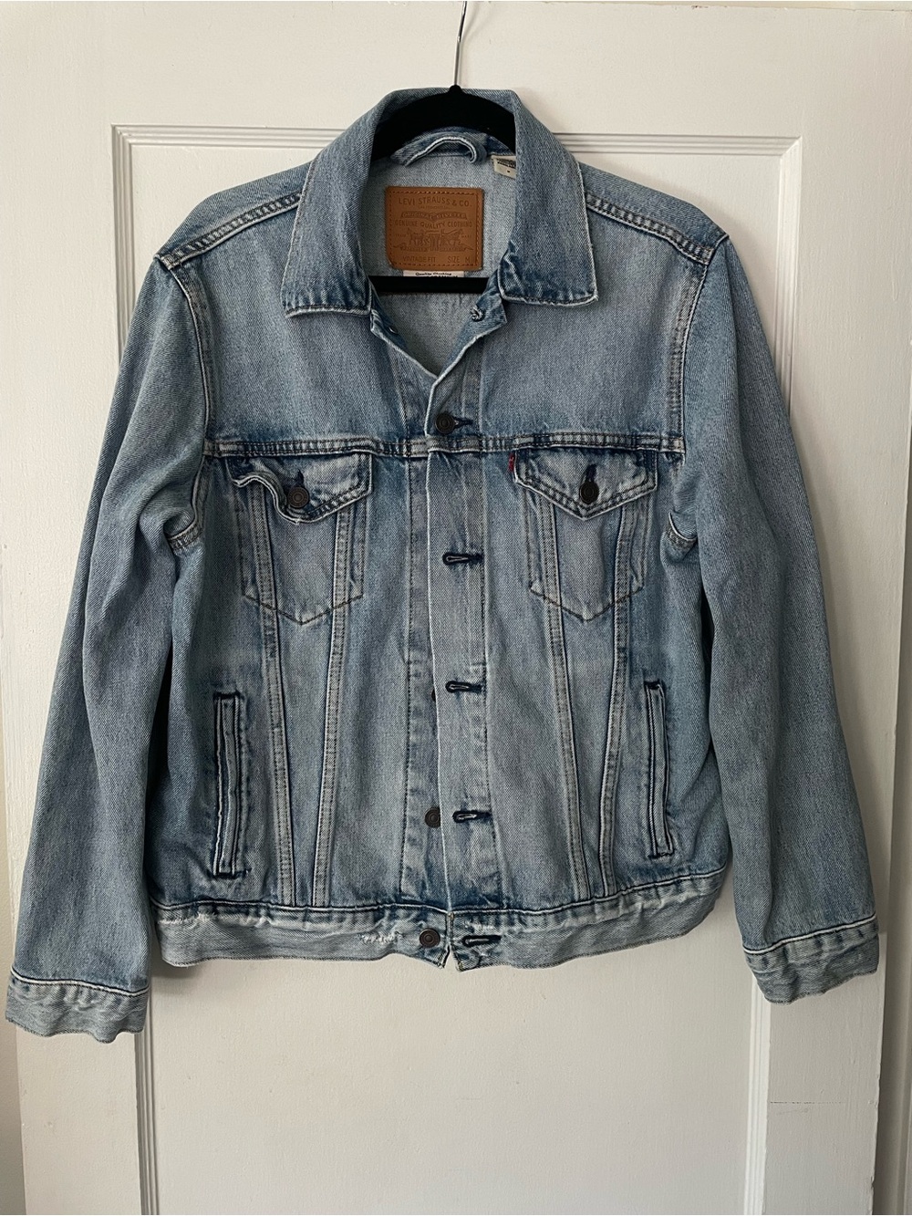 Levi's Premium Vintage Fit Denim Jacket Size Medium
